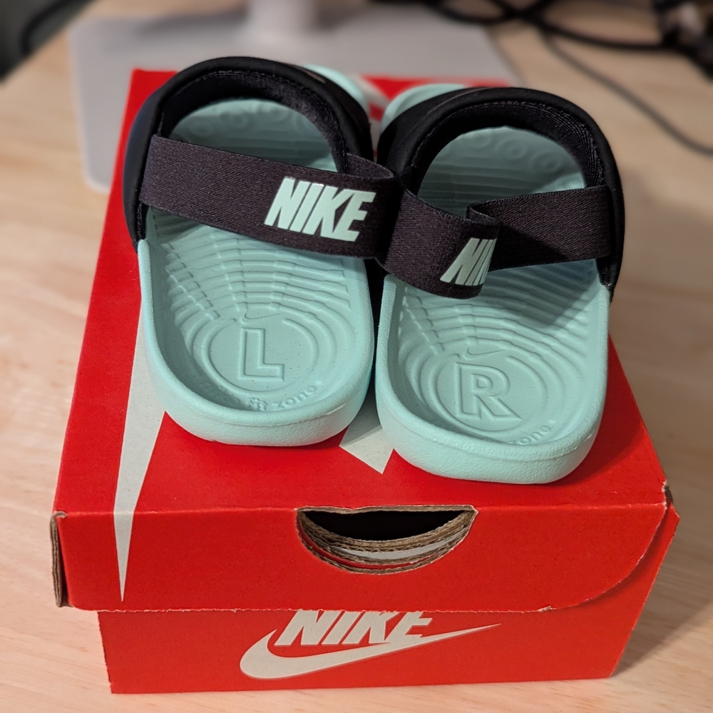 Nike Kawa Slide Sandals in Black and Mint - Picture 2 of 3